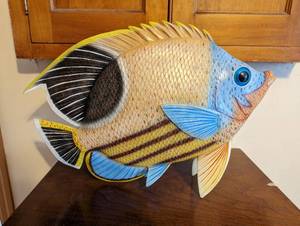 lot 165 image: Fish Art (Multi-colored)