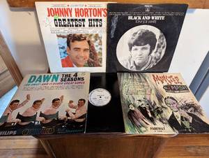 lot 131 image: Five Records