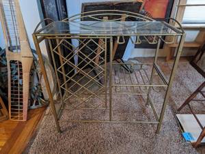 lot 170 image: WineBar Rack