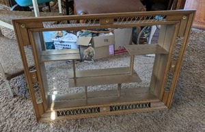 lot 186 image: Vintage Wall-Mounted Mirrored Shelf Display