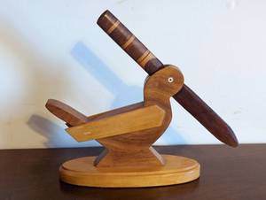 lot 205 image: Folk Art Wooden Duck With KnifeLetter-Opener Holder