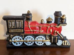 lot 219 image: Painted Cast Iron Decorative Train