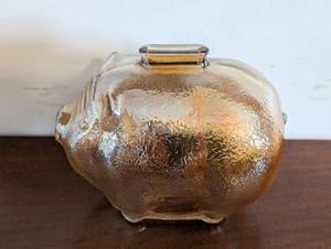 lot 224 image: Carnival Glass Piggy Bank