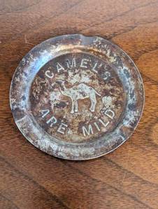 lot 243 image: Vintage Camel Ashtray