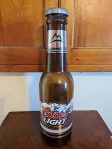 lot 252 image: Plastic Coors Light Bank