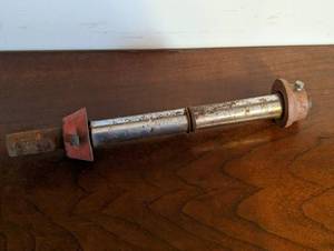 lot 263 image: Dumbbell Bar