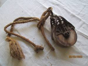 lot 280 image: Antique rope and Hoist pulley...