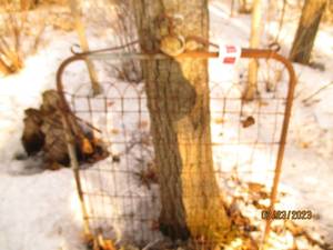 lot 27 image: Rustic outdoor wire fence gate...
