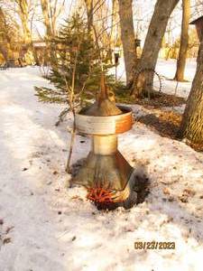 lot 44 image: Antique Metal Barn pupalo #2...