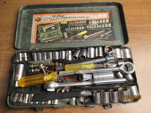 lot 80 image: 38 drive socket set with ratchets...