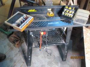 lot 5 image: Wolcraft router station 640 with ro...