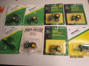 lot 104 image: Collectible Ertl John Deere die cas...