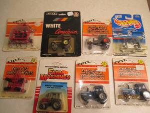 lot 105 image: Collectible die cast tractors and i...