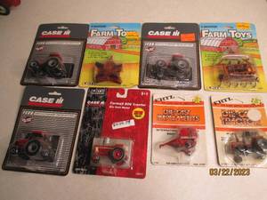 lot 106 image: Collection of Die cast tractors and...