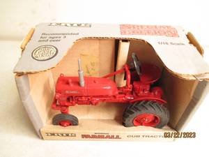 lot 113 image: Special Edition Ertl 116 scale McC...