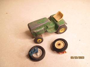 lot 115 image: Vintage die cast 164 scale Ertl Jo...
