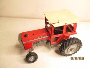 lot 120 image: Vintage Collectible Die cast Massey...