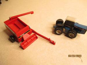 lot 138 image: Collectible Die cast Ertl ford 826 ...
