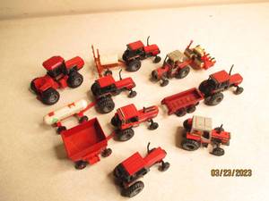 lot 142 image: Lot of Collectible Die cast Ertl 1...