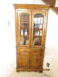 lot 163 image: Beautiful dark tone solid Wood Corn...