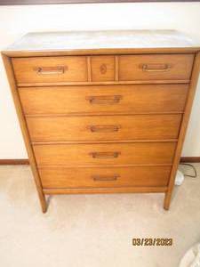 lot 166 image: Vintage Drexel Solid Wood Highboy 5...