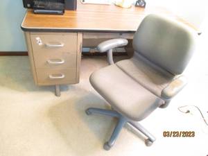 lot 170 image: Very heavy well made Vintage office...