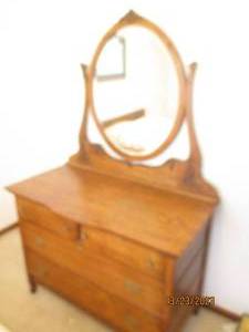 lot 172 image: Solid Wood Antique 4-drawer Dresser...