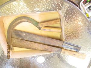 lot 199 image: (2) Antique Wood handled Machetes a...
