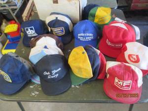 lot 233 image: Lot of assorted Vintage snap back b...