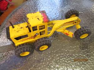 lot 249 image: Vintage Tonka Road Grater...