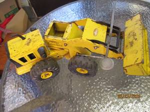 lot 251 image: Vintage Metal Tonka Earth Moving Lo...