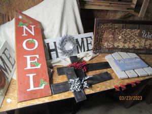 lot 16 image: Wood Cross, Signs and other outdoor...