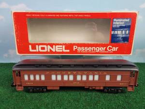 lot 513 image: LIONEL Pennsylvania City of Manhattan Illuminated O Scale Passenger Car w Box - Model 6-9507