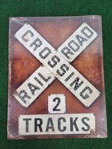 lot 543 image: New Railroad Crossing Tin Sign - 12.5 x 16