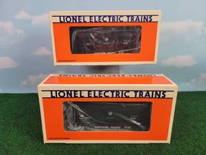 lot 546 image: (2) LIONEL O Scale Northern Pacific Ore Rail Cars
