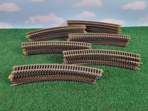 lot 579 image: (60) 9 Brass 18 Radius Curve HO Scale Track Sections
