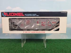 lot 626 image: LIONEL OO27 Scale Southern Pacific Covered Hopper Model 6-19311 Rail Car