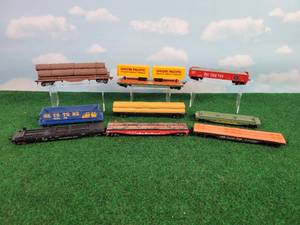 lot 644 image: (9) Assorted HO Scale Rail Cars