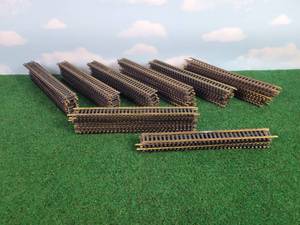 lot 658 image: (75) 9 Brass Straight HO Scale Track Sections