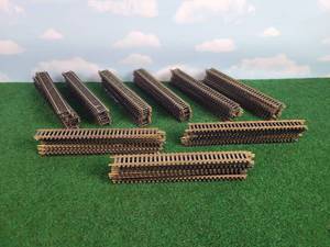 lot 680 image: (90) Sections of 9 HO Scale Brass Straight Track