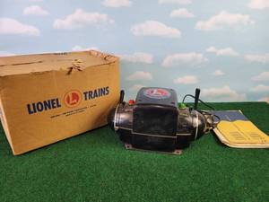 lot 495 image: LIONEL MultiControl TrainMaster Type ZW 275 Watt Transformer w Original Box