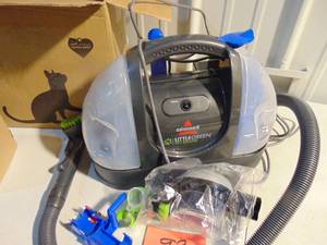 Bissell Little Green Pet Deluxe Portable Carpet Cleaner, 3353, GrayBlue