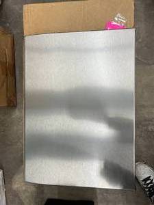 lot 70 image: CAMPERRV FREEZER DOOR