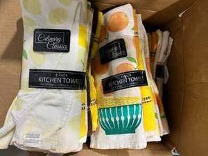 lot 86 image: CASE OF KITCHEN TOWELS