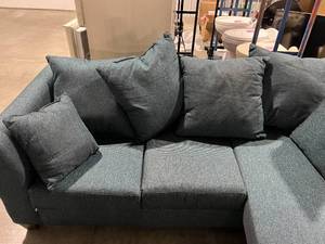 lot 89 image: APARTMENT SIZE COUCH