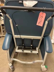 WOW MSRP $2800&nbspLumex Deluxe Clinical Extra Comfort Care Recliner Resident Patient Bariatric Recovery Geri Chair With Shock &amp Dialysis&nbspPositions &amp Extra Wide Seat 24 450Lb. Capacity- Flip Up Double Sided Trays -Excellent Condition