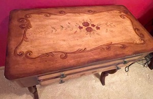 lot 56 image: Floral Design Single Drawer Wooden Vanity Table with Mirror