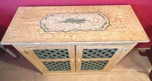 lot 60 image: Decorative Accent Cabinet