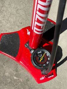 lot 197 image: Specialized Air Tool Comp Tire Pump