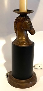 lot 83 image: Vintage Horse Head Figurine Table Lamp